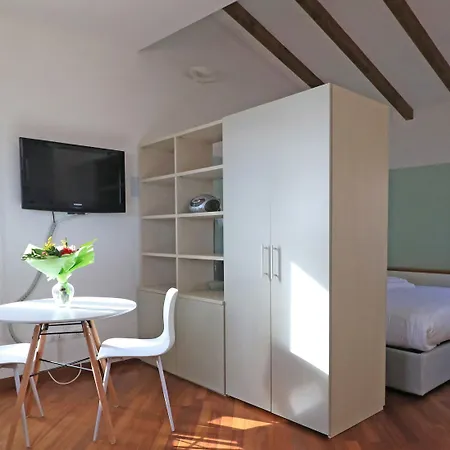 Italianway - Costiglioli 8 Daire *